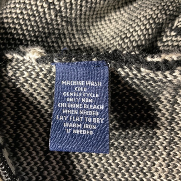 Chaps sweater jacket - size medium - Picture 5 of 5